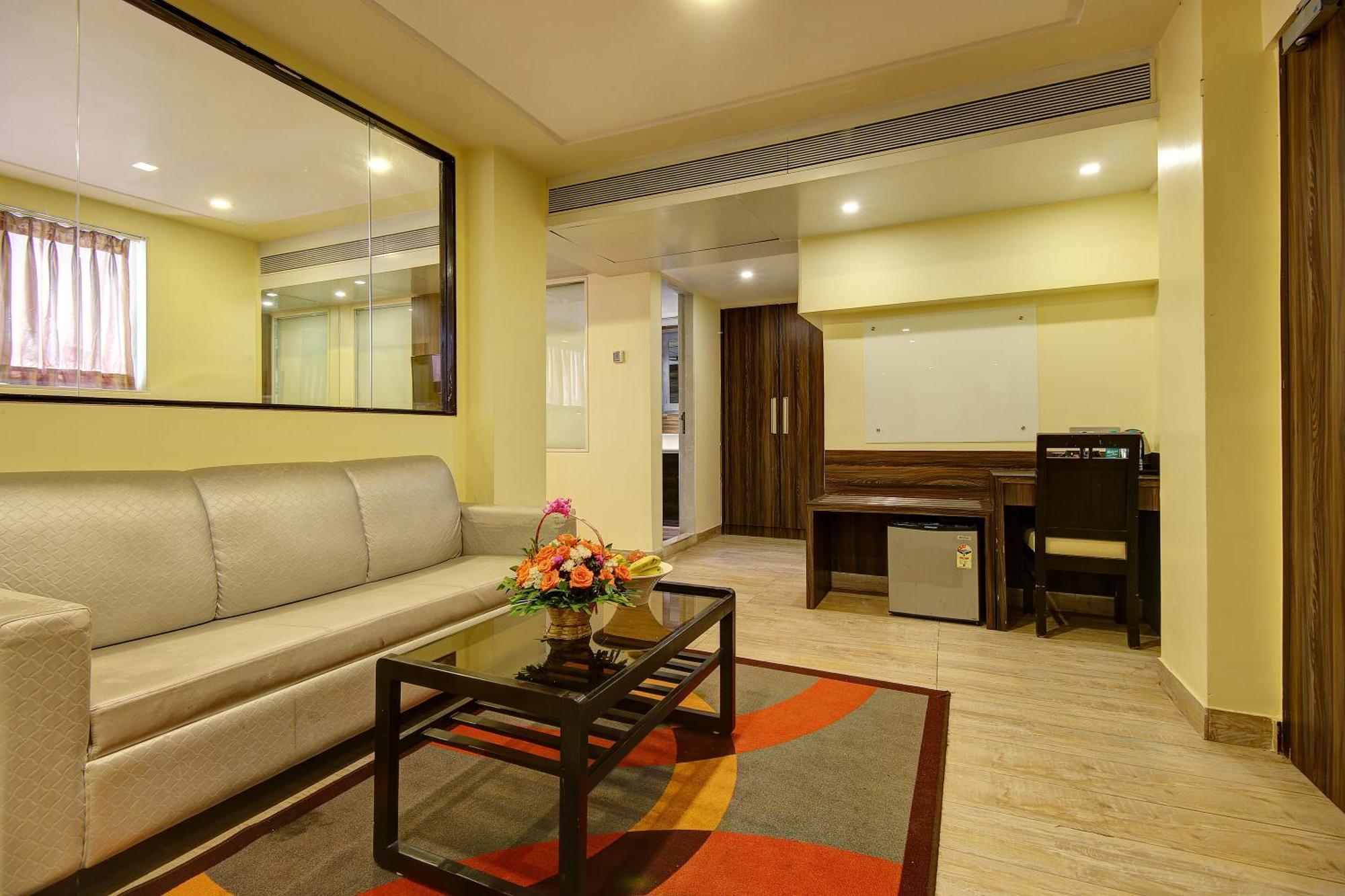 Hotel Mumbai House Juhu, Santacruz West, Mumbai Bilik gambar